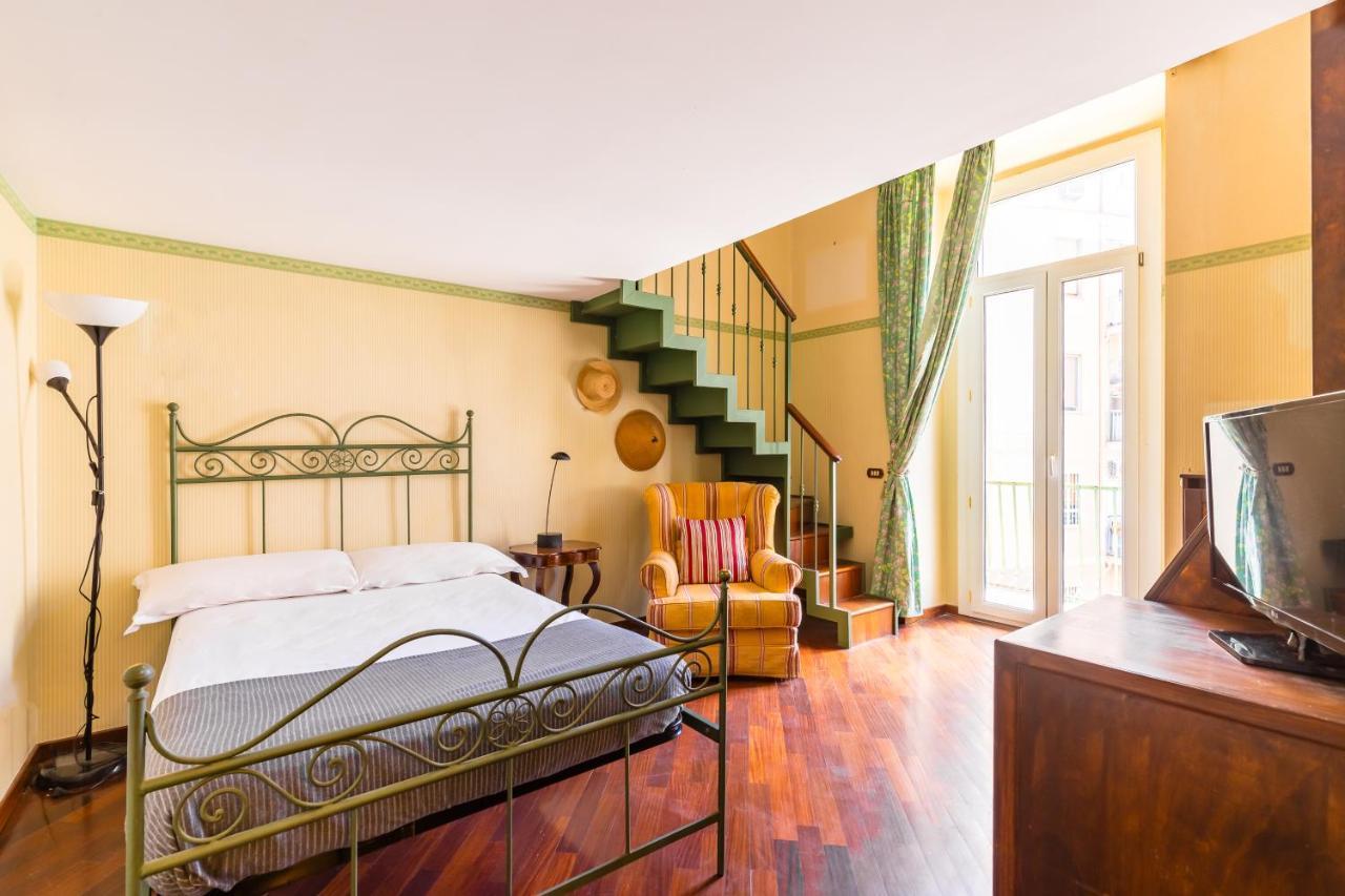 Grand Classic Apartment At San Martino By Napoliapartments Exterior photo
